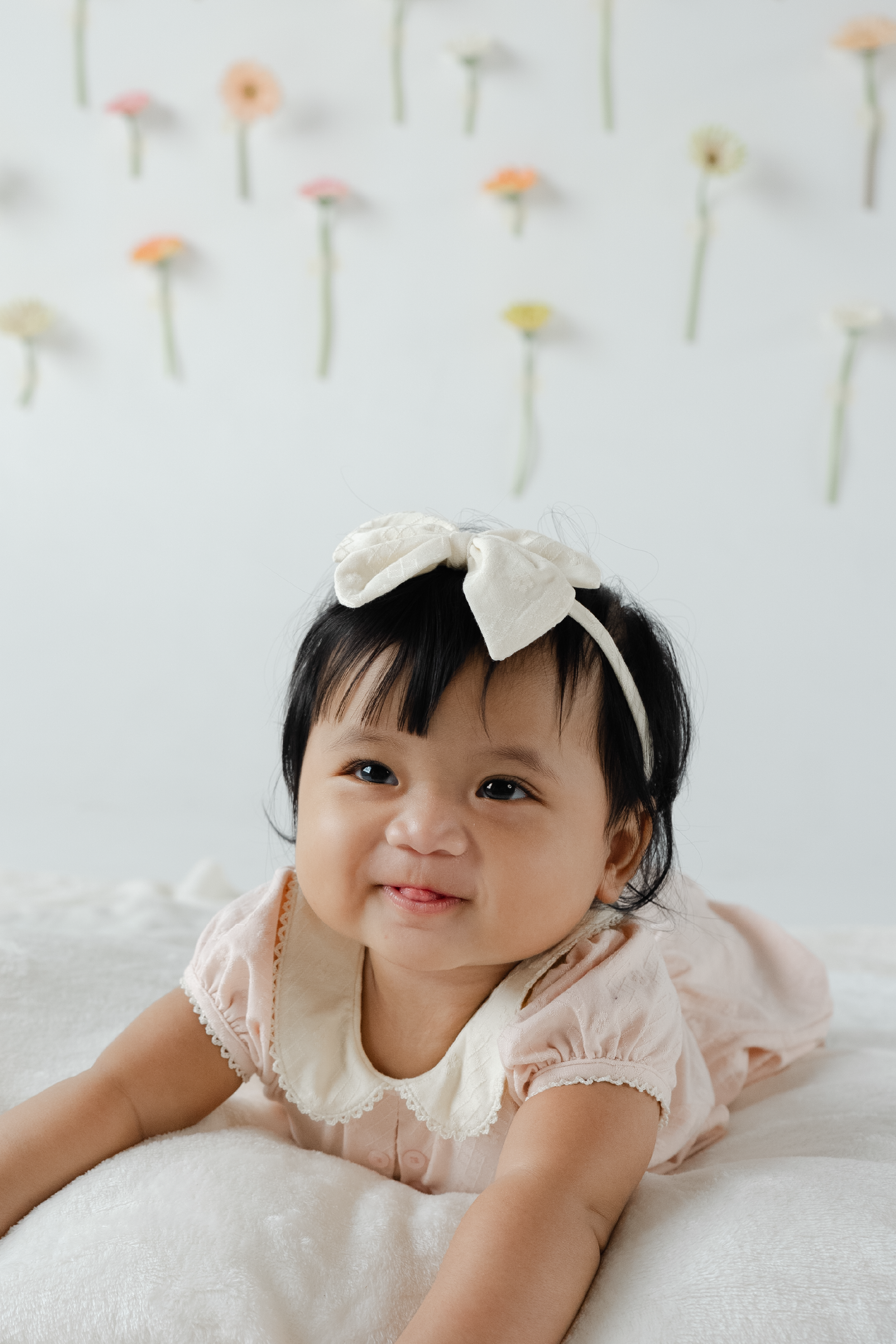 KindKnit Bow Headband in Buttercream